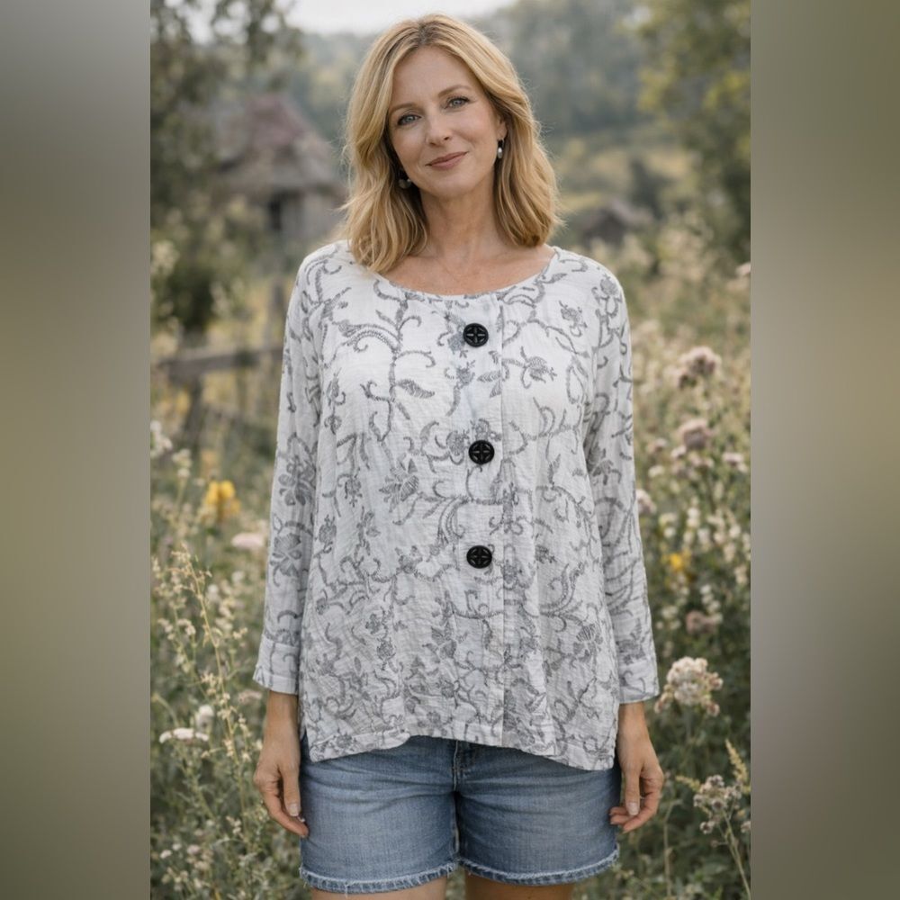 Ali Miles Tunic Top Women's Medium White Black Crinkle Blouse Medium